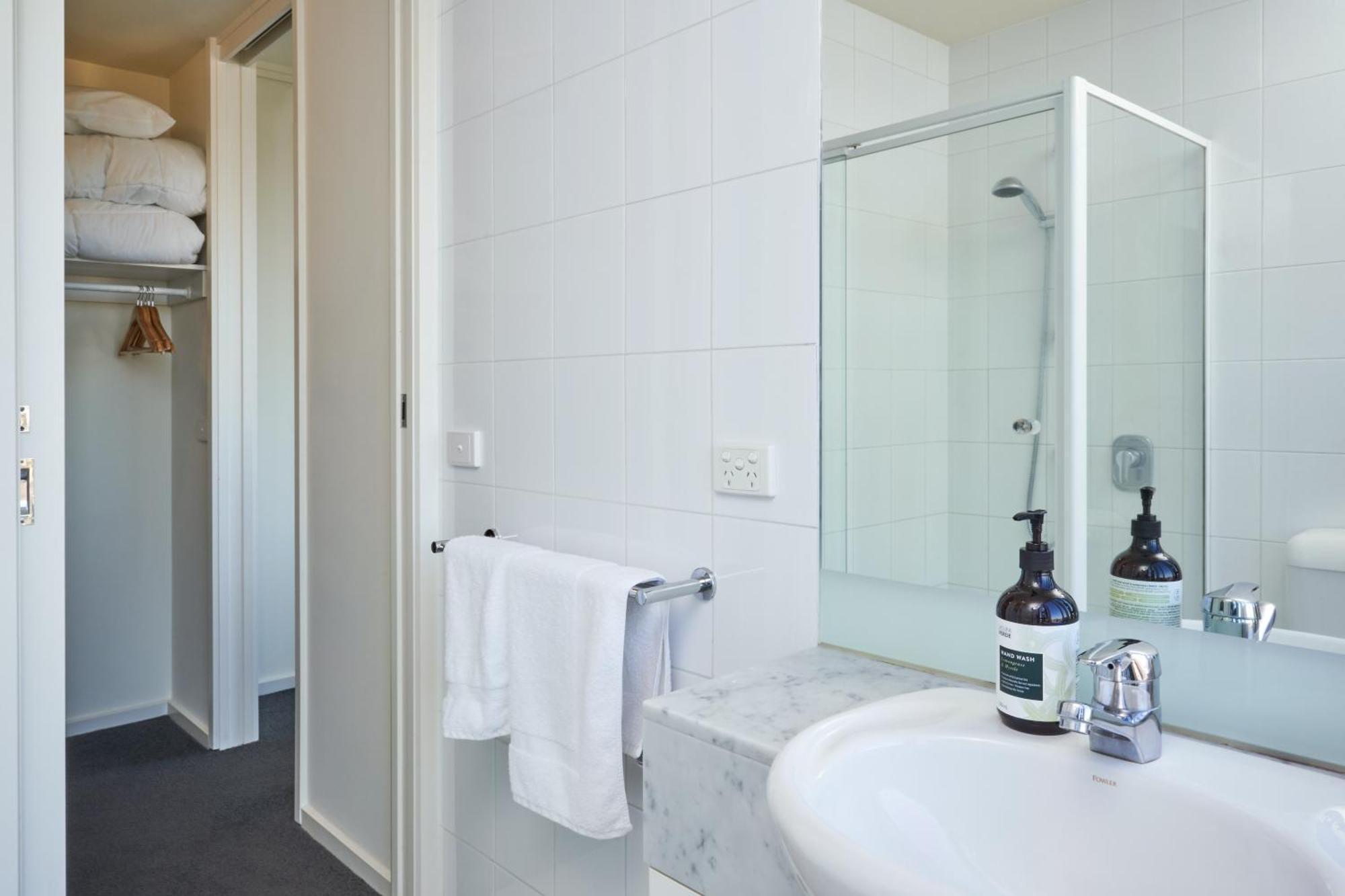 Exclusive Stays - Sentinel Melbourne Eksteriør bilde
